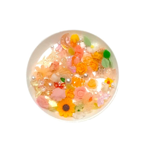 π Orange Yellow Fall Resin Nail Charm 50pc Mixed Pieces - Picture 2 of 4